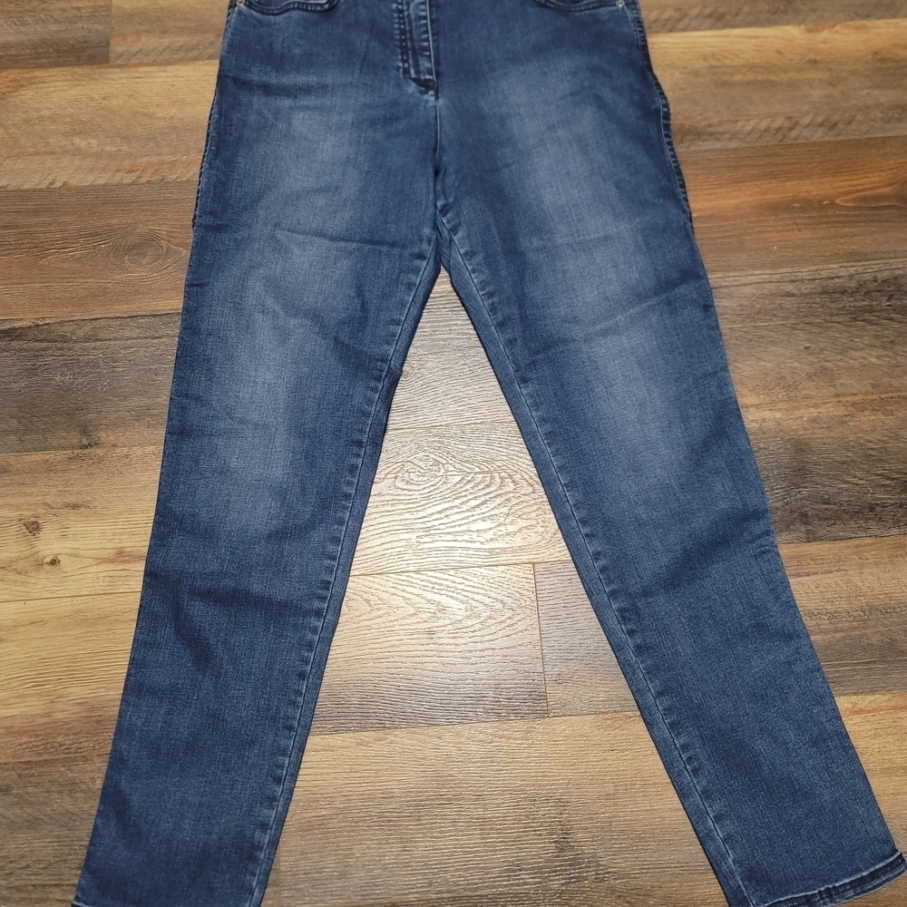 St. John Caviar High Rise Straight Leg Jeans - US 12 -denim Italy